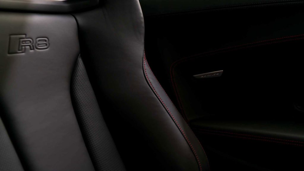 audi-r8-v10-plus-competition-package