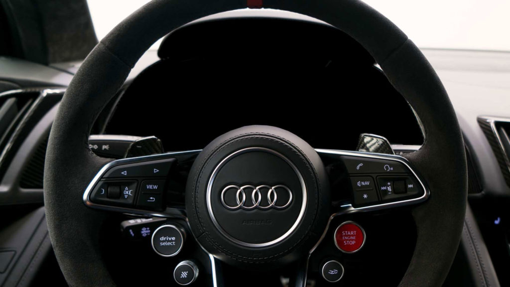 audi-r8-v10-plus-competition-package