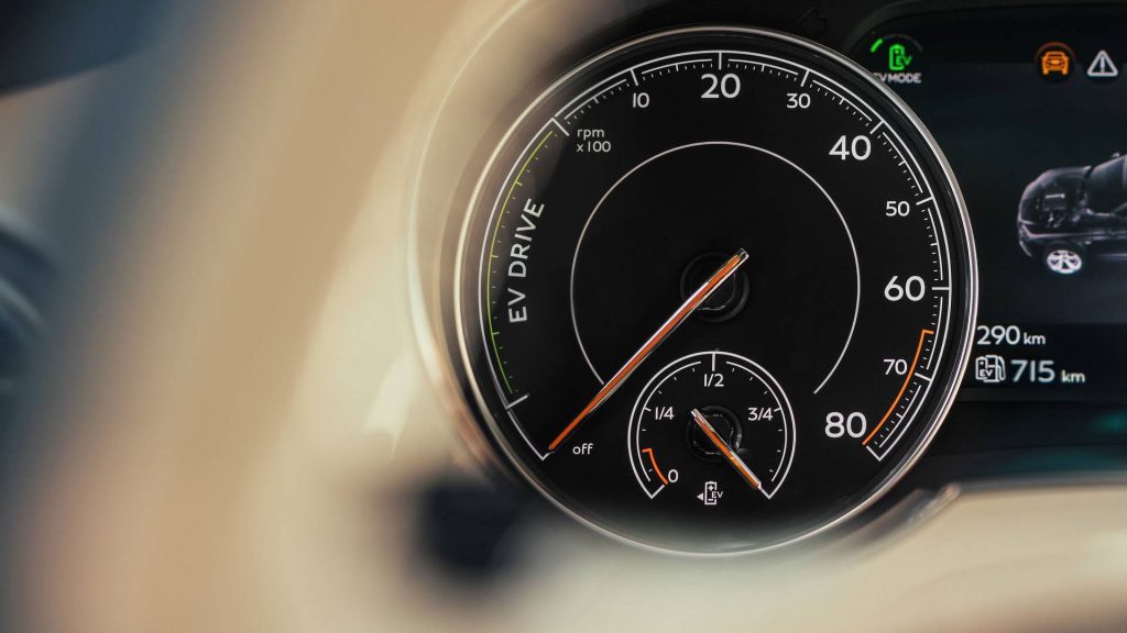 bentley-bentayga-plug-in-hybrid