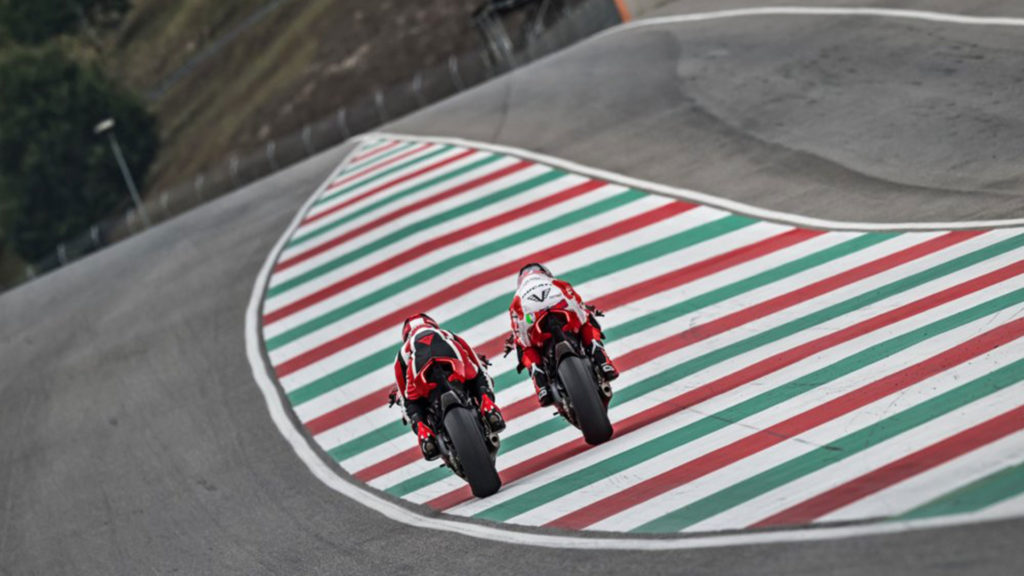ducati-panigale-v4-r