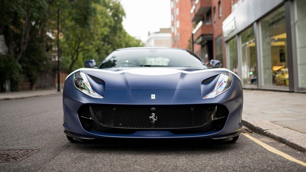 ferrari-812-superfast-stirling-moss