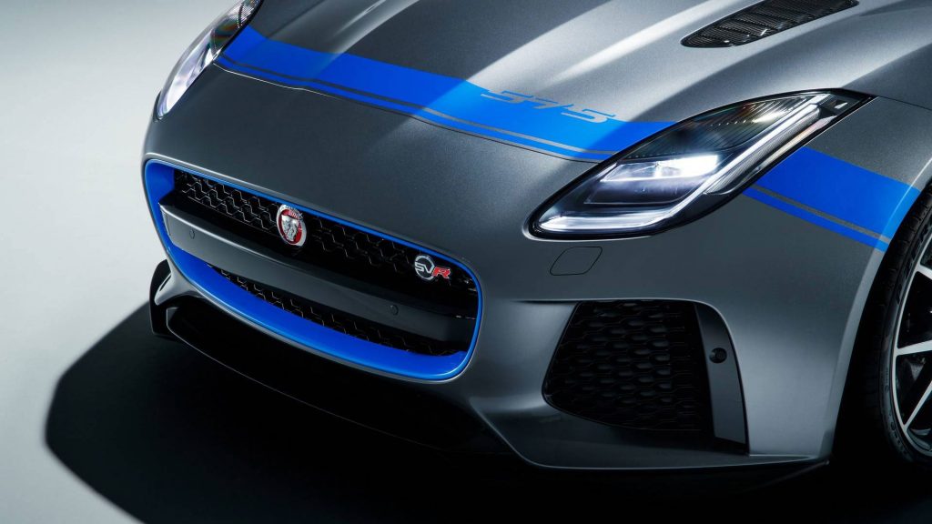 jaguar-f-type-svr-graphic-pack
