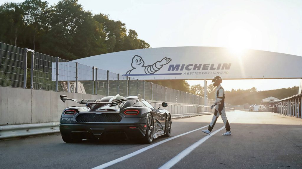 koenigsegg-agera-thor-vader