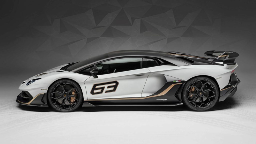 lamborghini-aventador-svj