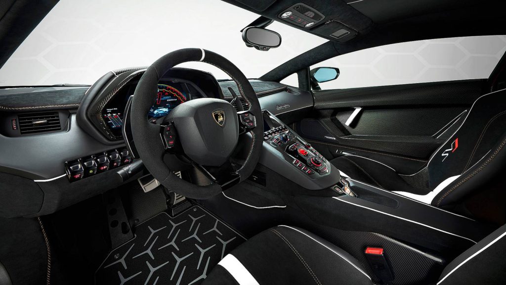 lamborghini-aventador-svj
