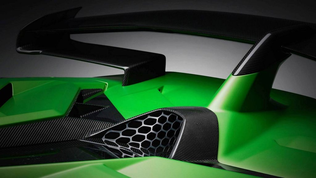 lamborghini-aventador-svj
