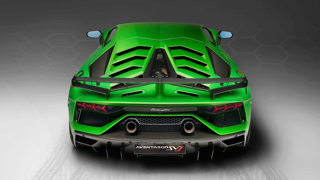 lamborghini-aventador-svj