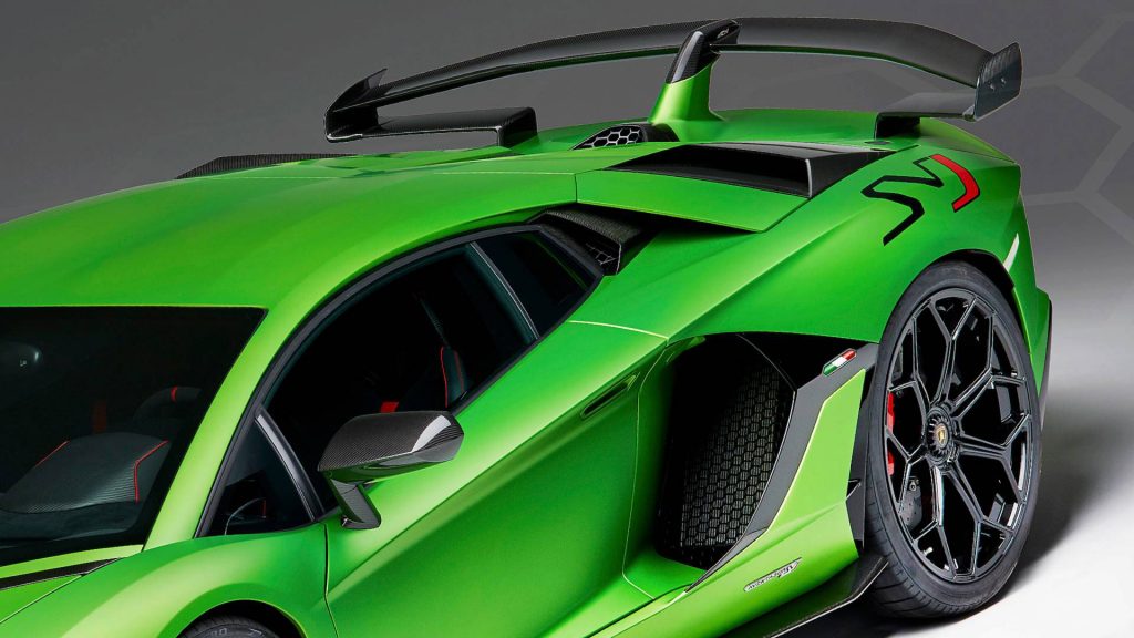 lamborghini-aventador-svj