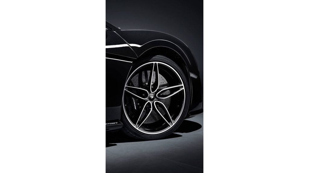 mclaren-570gt-mso-black-collection