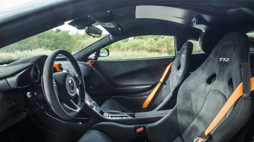 mclaren-675lt-gulf-mso