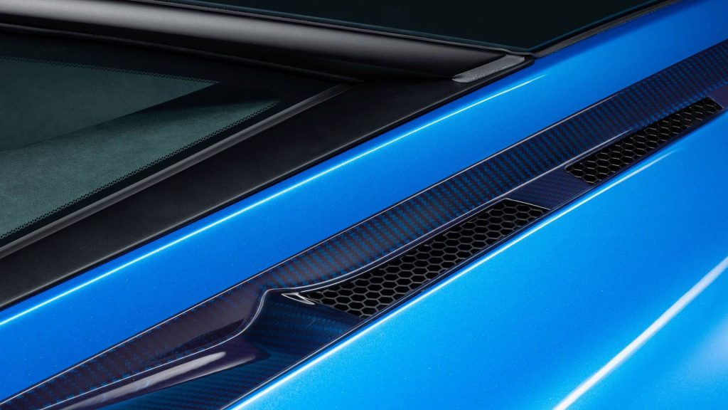 mclaren-720s-pacific-theme
