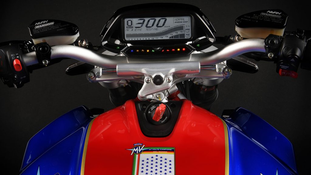 mv-agusta-brutale-800-rr-america