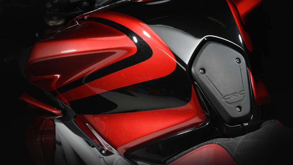mv-agusta-brutale-800-rr-lh44