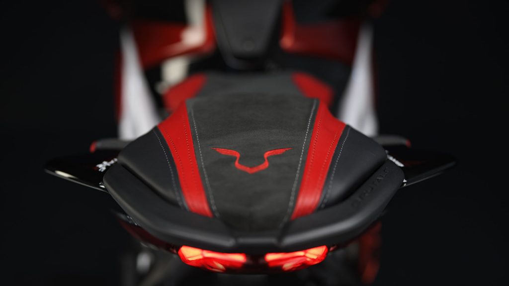 mv-agusta-brutale-800-rr-lh44