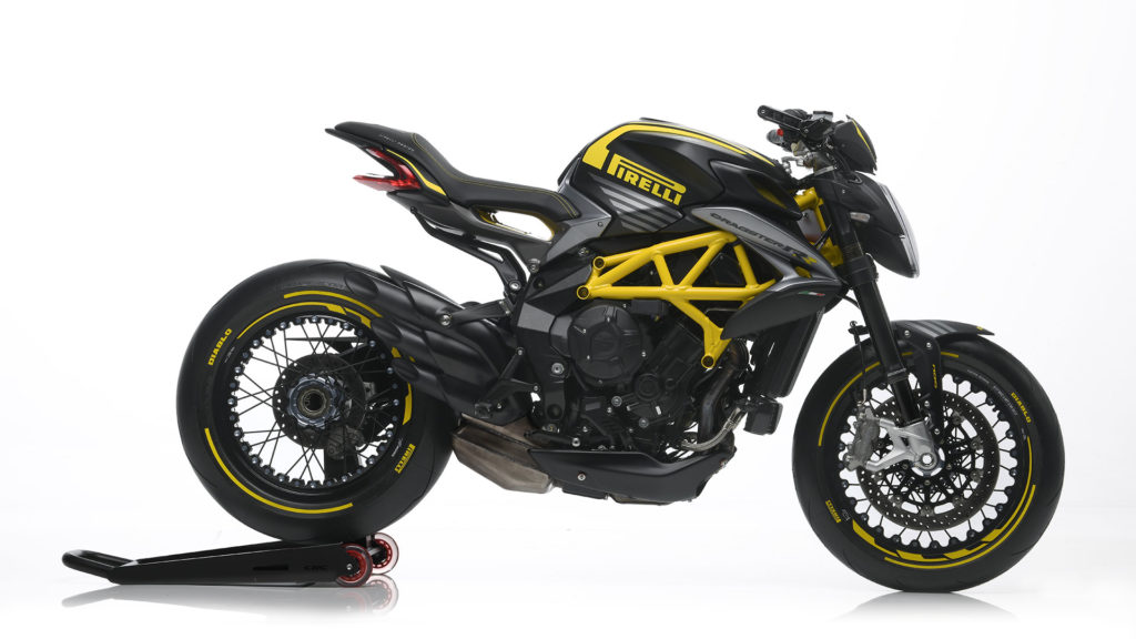 mv-agusta-dragster-800-rr-pirelli