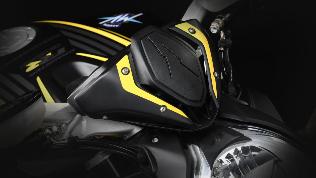 mv-agusta-dragster-800-rr-pirelli