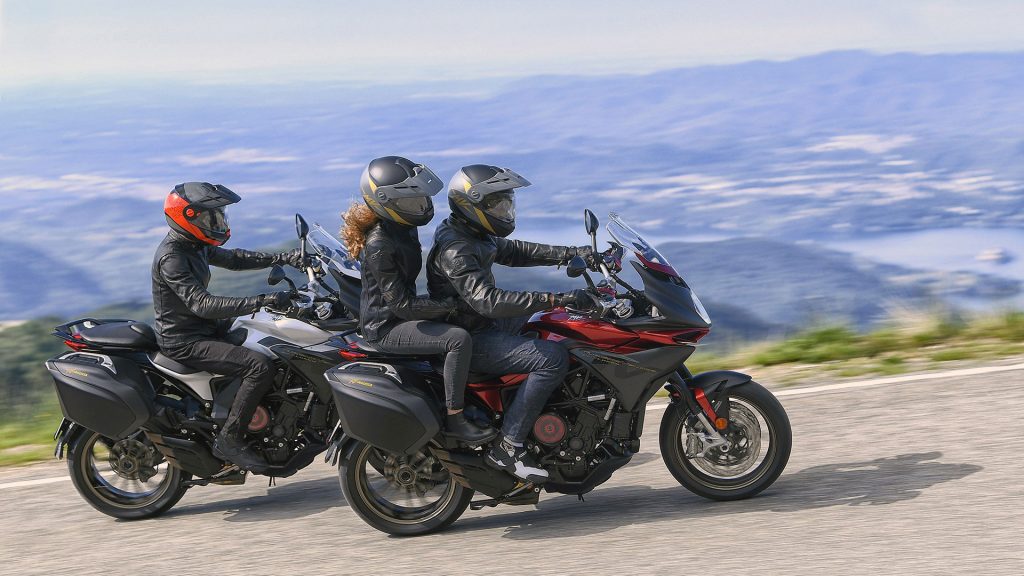 mv-agusta-turismo-veloce-lusso-scs