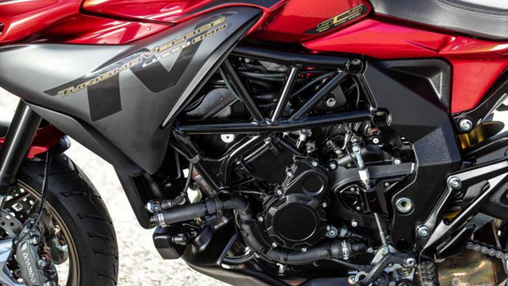 mv-agusta-turismo-veloce-lusso-scs