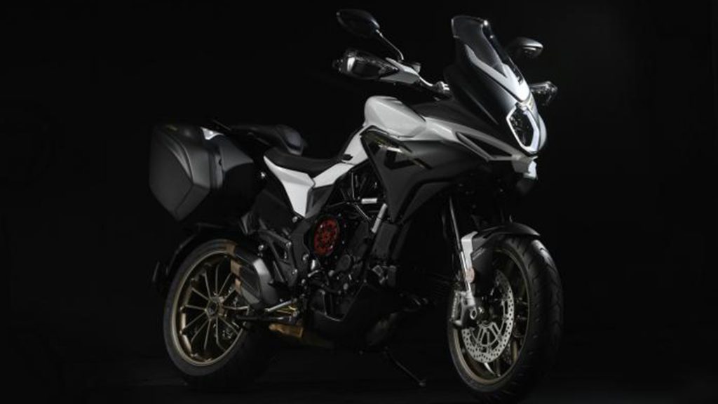 mv-agusta-turismo-veloce-lusso-scs