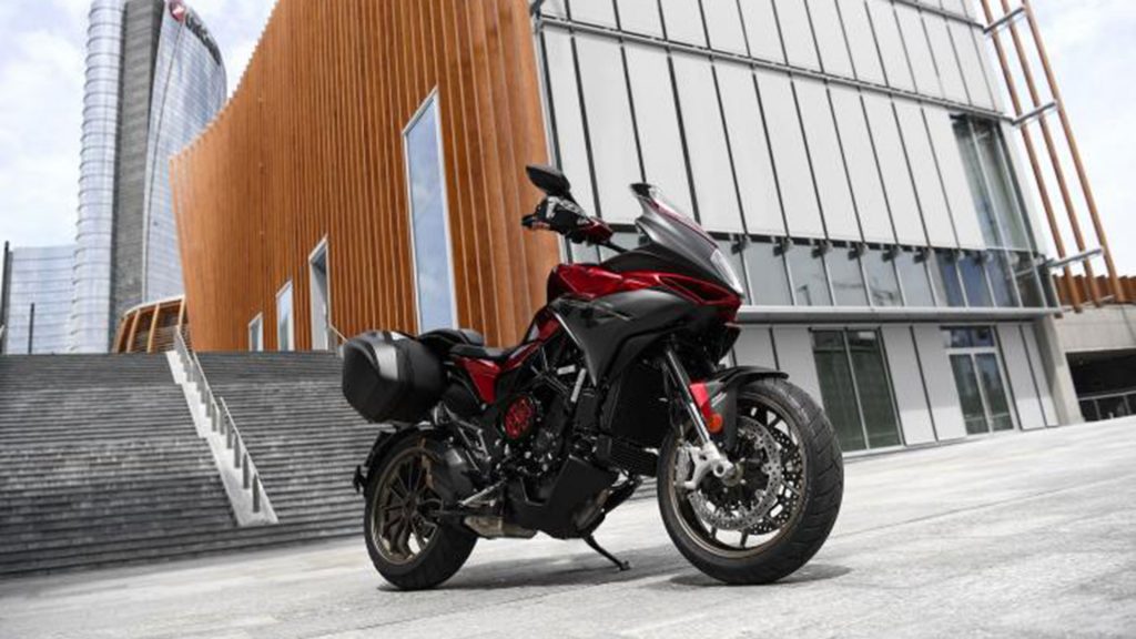 mv-agusta-turismo-veloce-lusso-scs