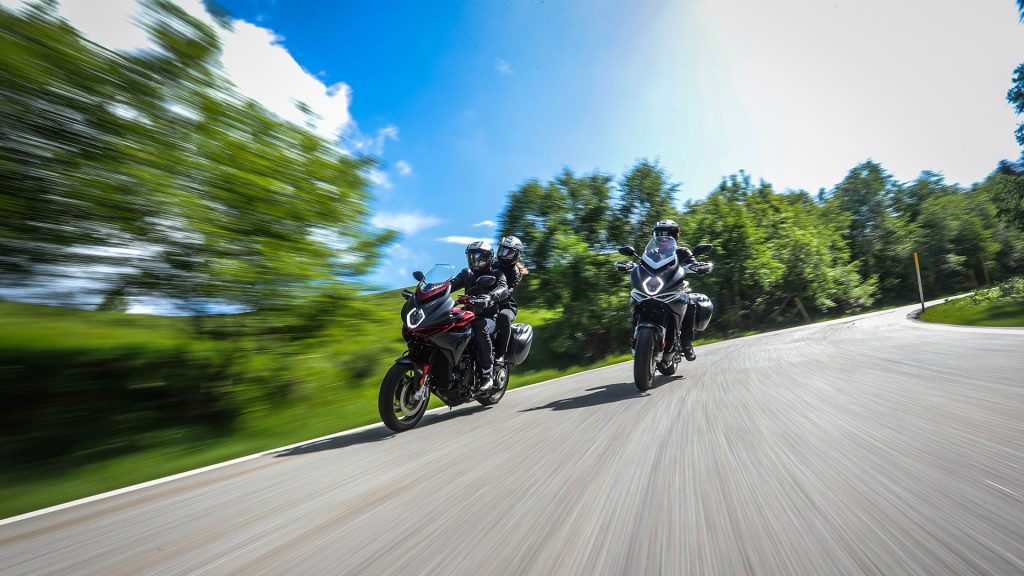 mv-agusta-turismo-veloce-lusso-scs