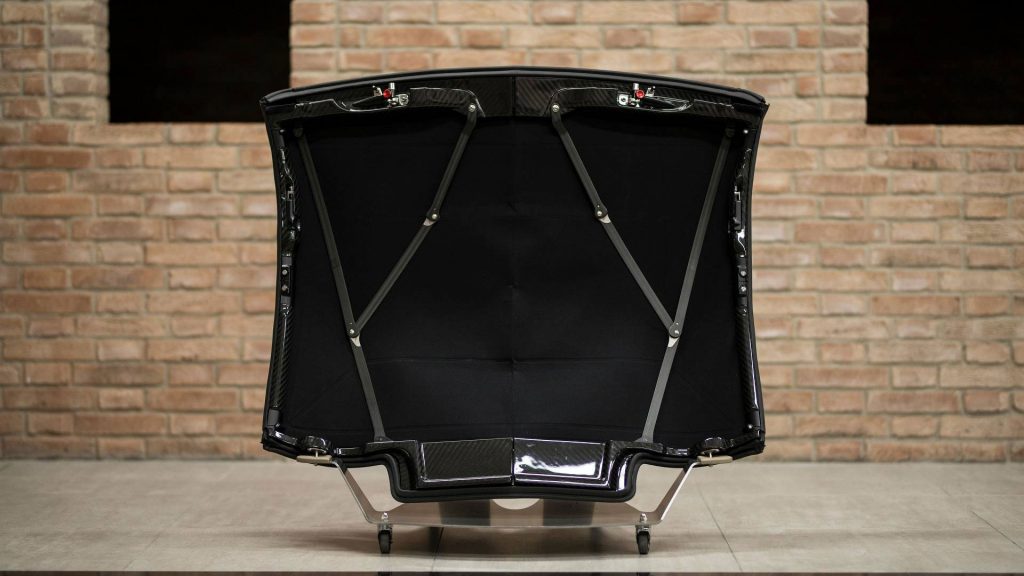 pagani-huayra-roadster-pagani-fabric-dainese