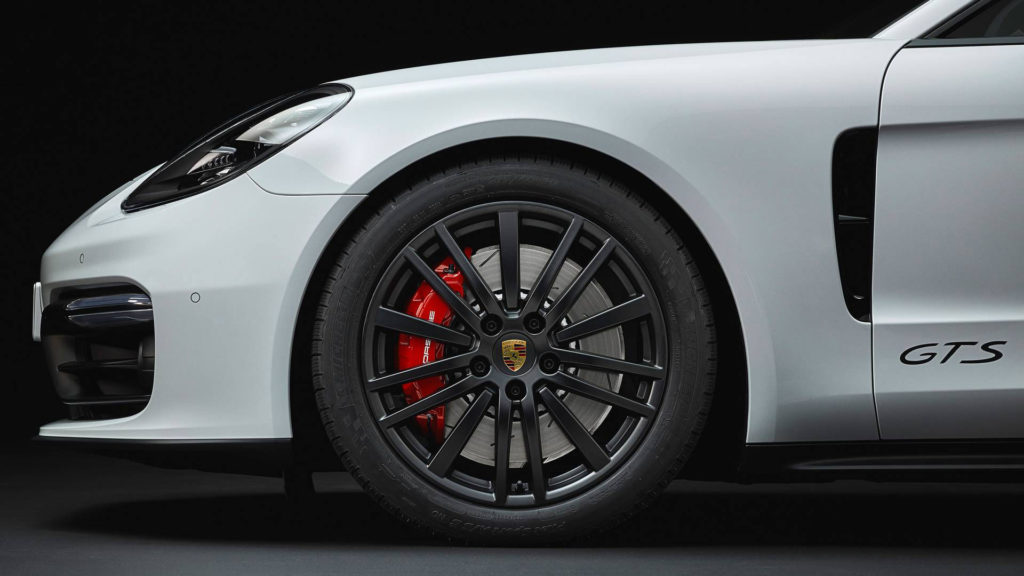 porsche-panamera-gts-panamera-sport-turismo-gts