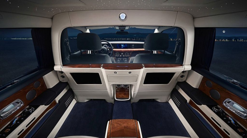 rolls-royce-phantom-passo-lungo-privacy-suite