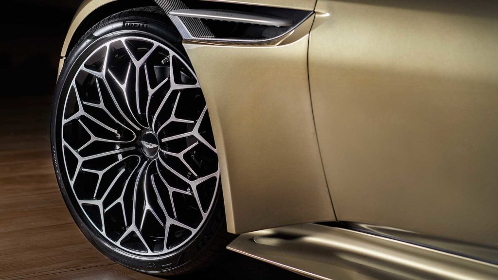 aston-martin-dbs-superleggera-james-bond-special-edition