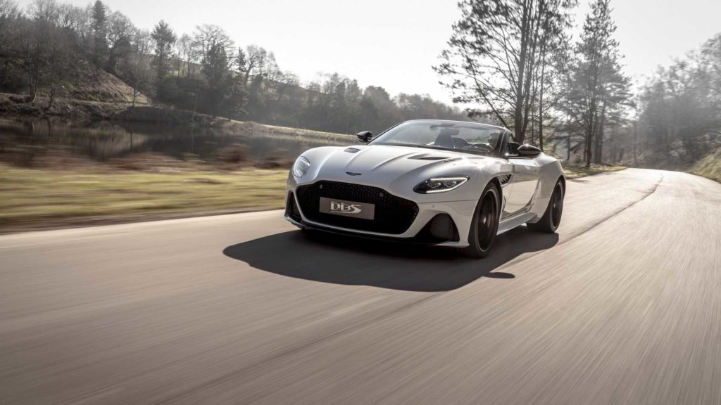 aston-martin-dbs-superleggera-volante