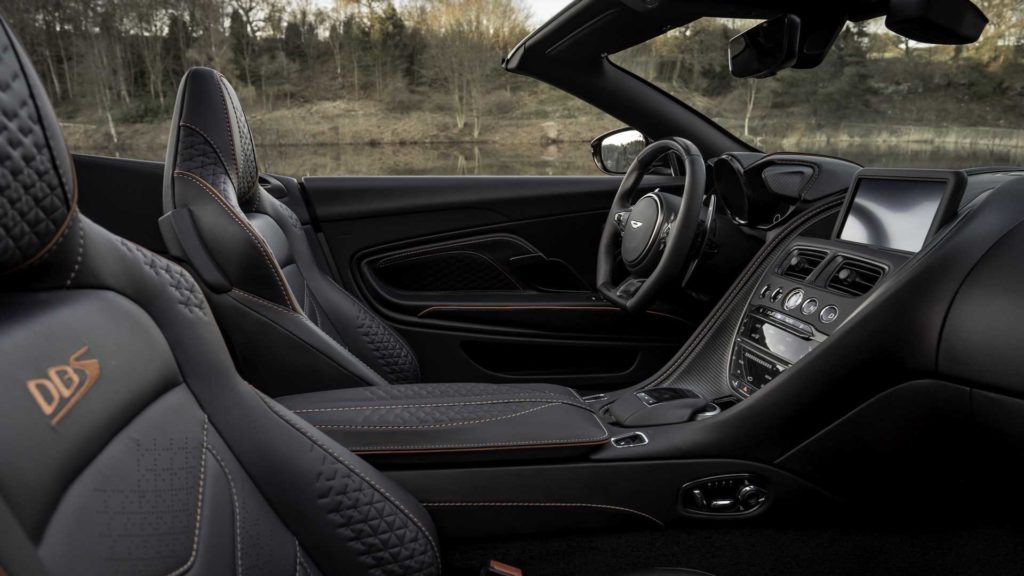 aston-martin-dbs-superleggera-volante