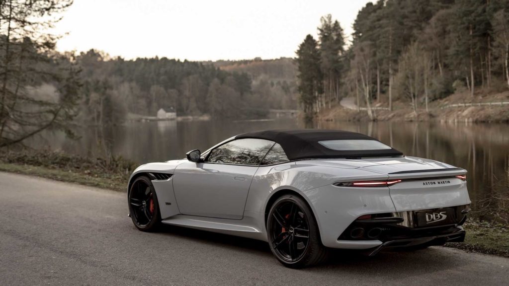 aston-martin-dbs-superleggera-volante