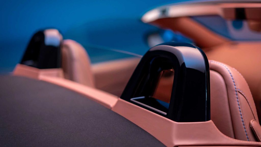 aston-martin-vantage-roadster