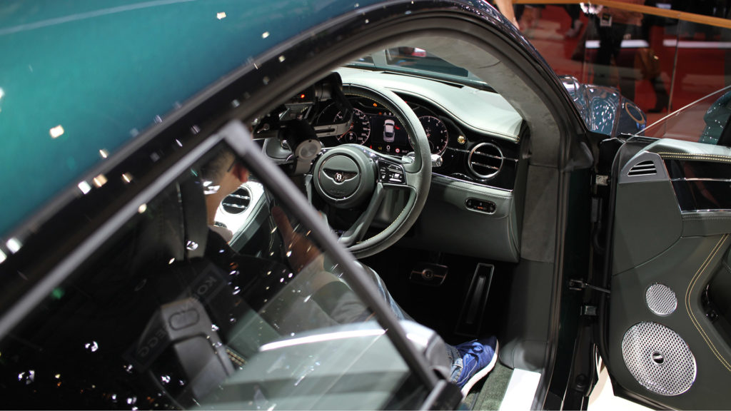 bentley-ginevra-2019