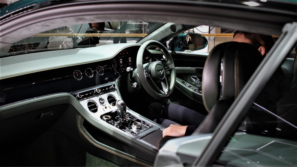 bentley-ginevra-2019