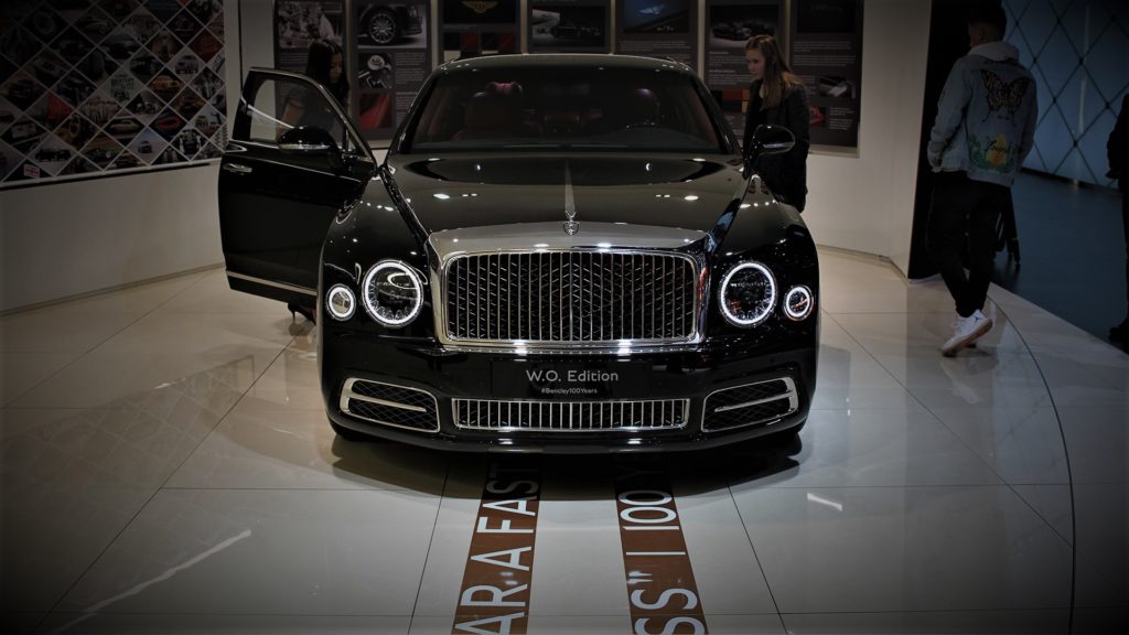 bentley-ginevra-2019