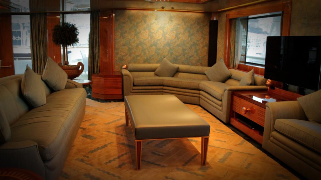 blohm-voss-lady-moura-camper-nicholson-international-(32)