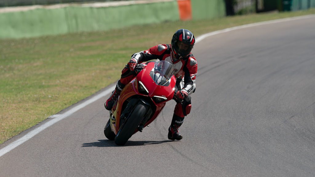ducati-panigale-v2
