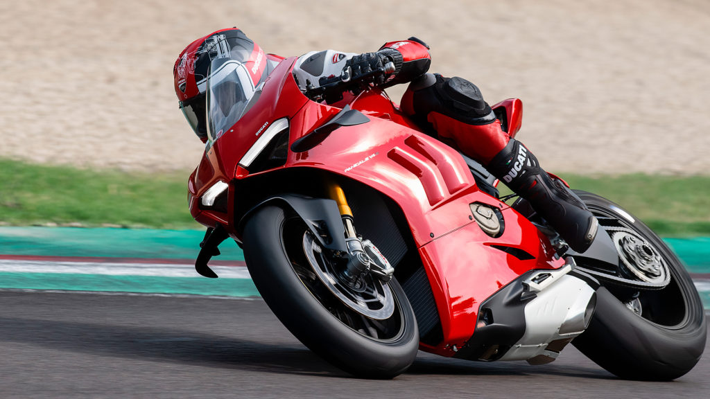ducati-panigale-v4-my-2020