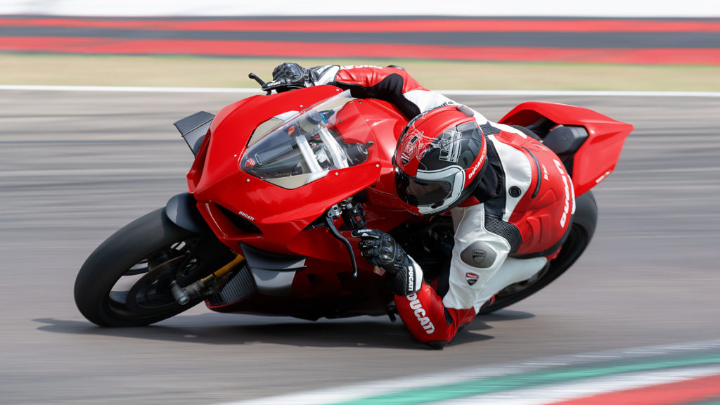 ducati-panigale-v4-my-2020