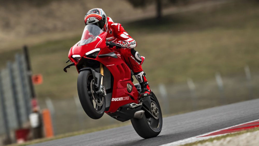 ducati-panigale-v4-r