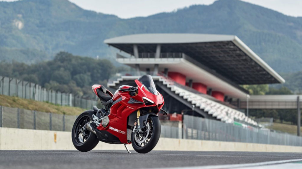 ducati-panigale-v4-r