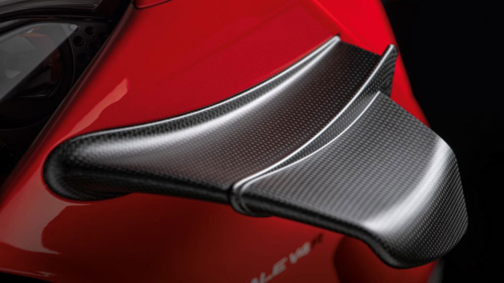 ducati-panigale-v4-r