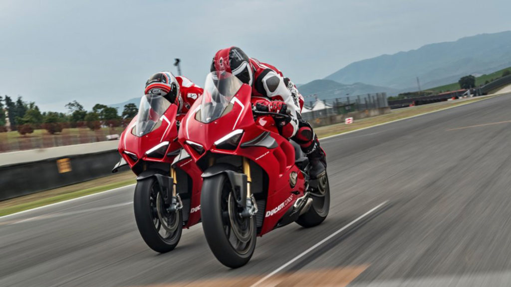 ducati-panigale-v4-r