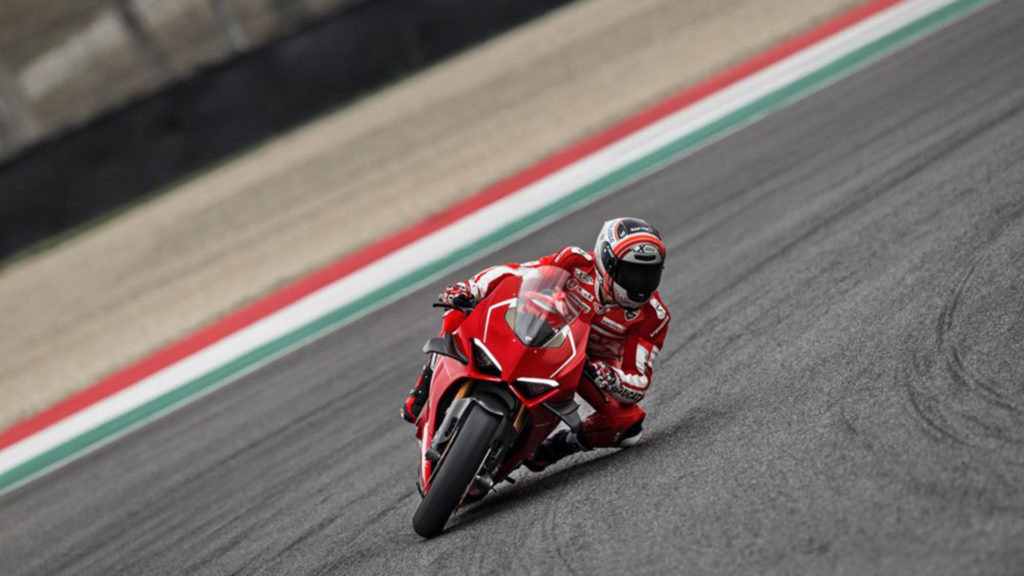 ducati-panigale-v4-r