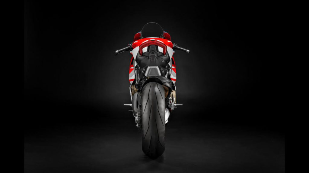ducati-panigale-v4-s-corse