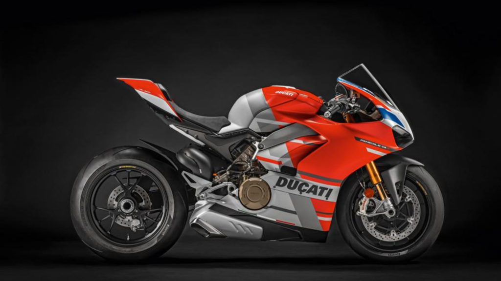 ducati-panigale-v4-s-corse