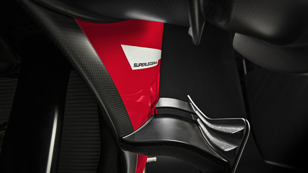 ducati-panigale-v4-superleggera