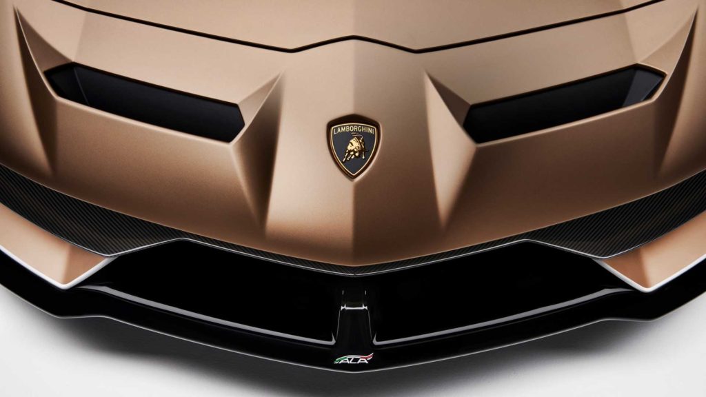 lamborghini-aventador-svj-roadster