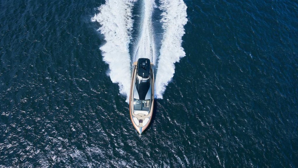 lexus-ly-650-yacht